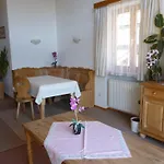 아파트 Haus St_ Michael_ 1_4 슐리에르시